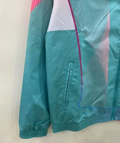 2025/2026 Barcelona Reversible Windbreaker blue and pink Soccer Jersey  — view 5
