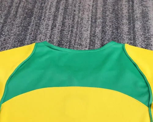 2004 Retro Brazil Home Football Shirt   Kids Size — view 3