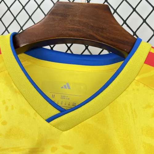 2026 Langarm Kolumbien Nationalmannschaft Heim-Fußballtrikot AAA Fan-Qualität — view 5