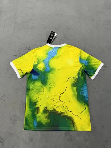 2025/2026 Real Madrid Special Edition Yellow And Green Football Shirt  — view 2