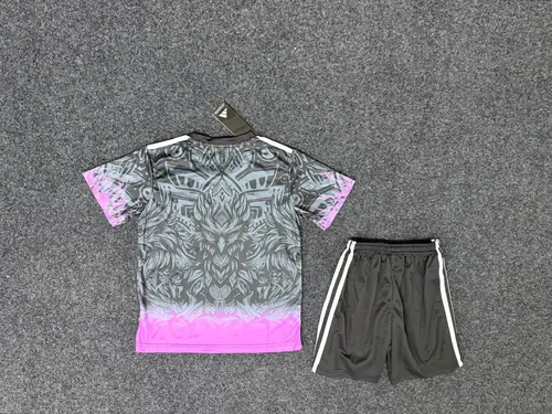 Camisa de Futebol Liverpool Edição Especial 01 2025/2026 Tamanho Infantil  — view 2