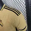Camiseta de Fútbol Edición Especial Dorada del Real Madrid Versión Jugador 2023/2024  — view 6