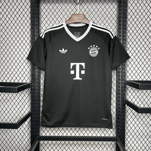 2024/2025 Bayern München Trainingsfußballtrikot  — view 1