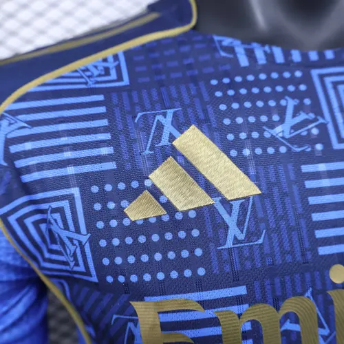 Camisa Real Madrid Versão Jogador Edição Especial 18 2025/2026  — view 4