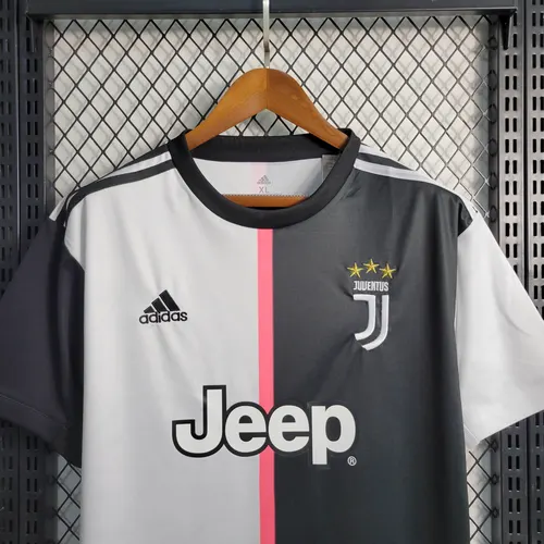 2019/2020 Retro Juventus Football Shirt Home  — view 3