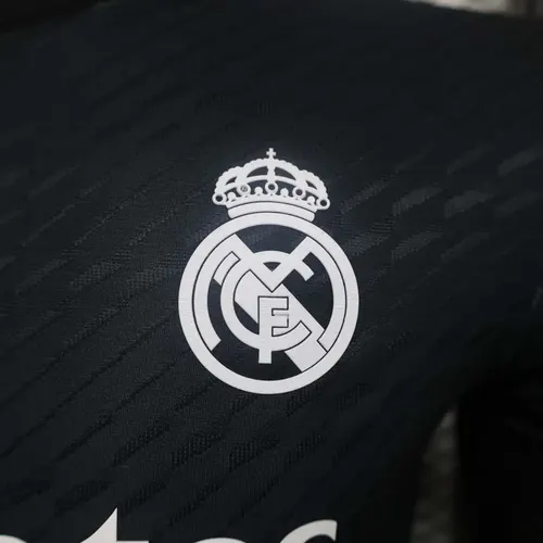 2024/2025 Spieler-Version Real Madrid Y-3 Sonderedition Schwarz Fußballtrikot  — view 4