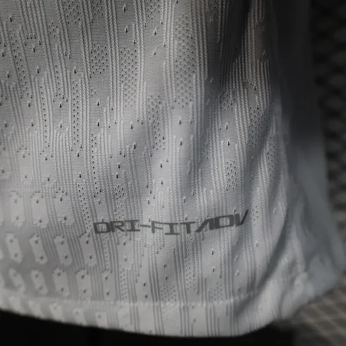 2025/2026 Versión Jugador Inglaterra Local Camiseta de Fútbol  — view 9