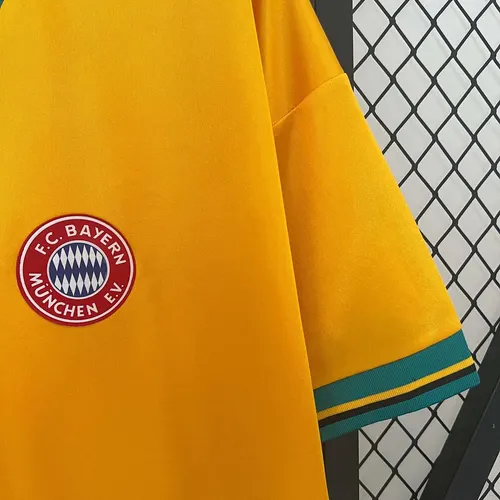 1993/1995 Retro Bayern Munich Away Football Jersey  — view 7