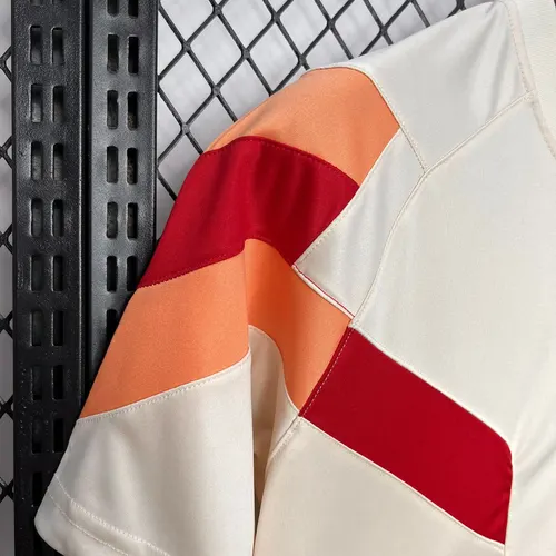 2024/2025 Lyonnais Camiseta Edición Especial  — view 4