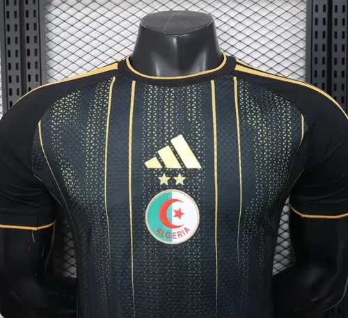 2026 Player Algerien Nationalmannschaft Trainingsanzug Schwarz Fußballtrikot  — view 3