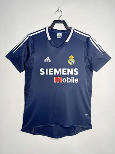 2004/2005 Retro Real Madrid Auswärts Fußballtrikot  — view 1
