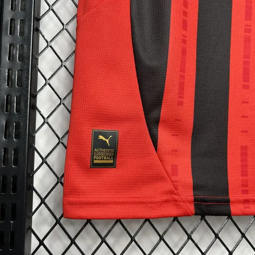 Camiseta de Fútbol 2024/2025 AC Milan Local  — view 7