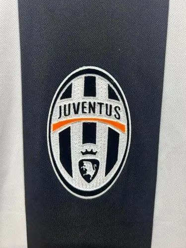 2004/2005 Retro Juventus Camisa de Futebol Casa  — view 4
