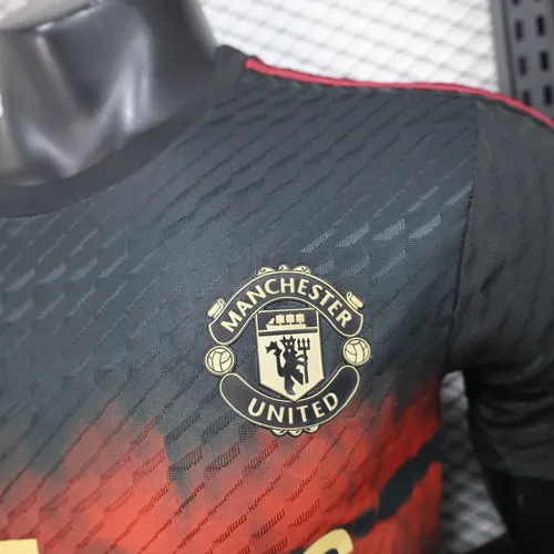2025/2026 Versión Jugador Manchester United Entrenamiento 02 Camiseta de Fútbol  — view 5