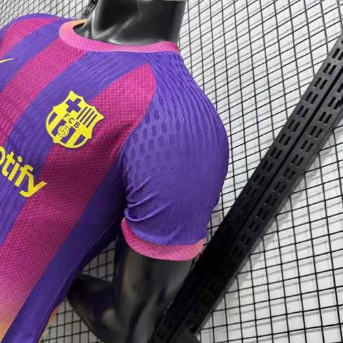 2026/2027 Player Version Barcelona Special Edition Red Purple Football Jersey   — view 9