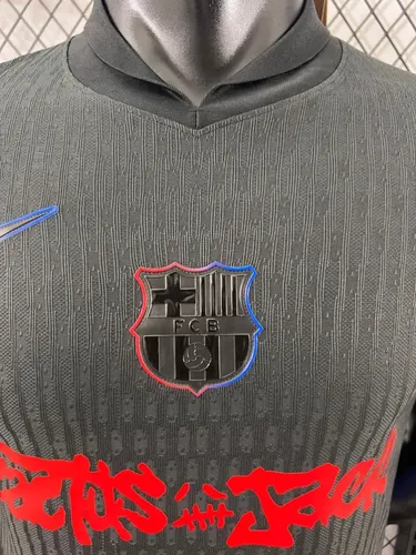 2024/2025 Maillot de Football Extérieur Version Joueur Barcelona x Travis Scott Collab  — view 5
