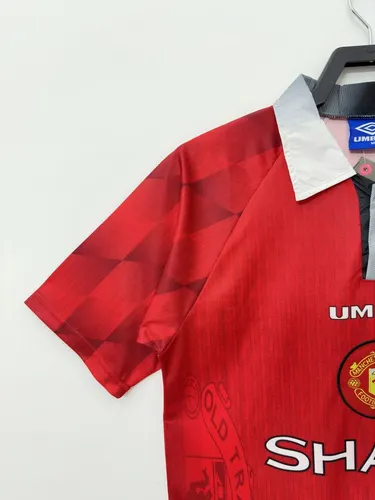 Camisa de Futebol Retrô Manchester United Casa 1996/1997  — view 5