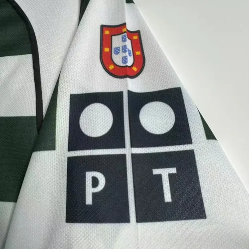 2001/2003 Retro Sporting Lisbon Home Football Shirt  — view 4