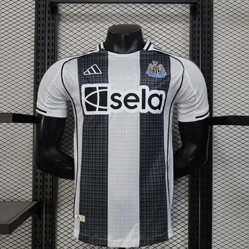 2025/2026 Version Joueur Newcastle United Domicile Maillot de Football 