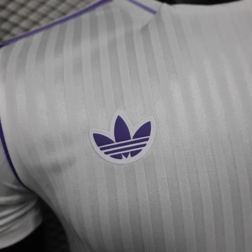 2025/2026 Version Joueur Real Madrid Tenue d'entraînement Maillot de football  — view 4