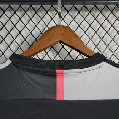 2019/2020 Retro Juventus Football Shirt Home  — view 7