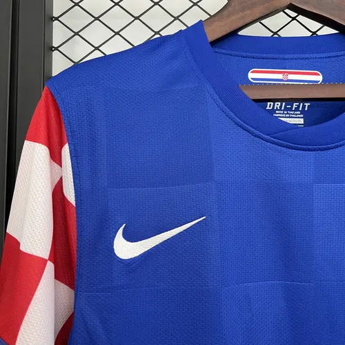 2010 Retro Kroatien Nationalmannschaft Auswärts-Fußballtrikot AAA Fan-Qualität — view 3
