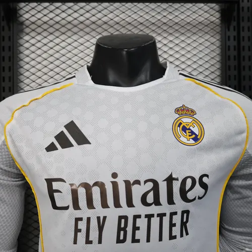 2025/2026 Spielerversion Real Madrid Heim Langarmtrikot  — view 3