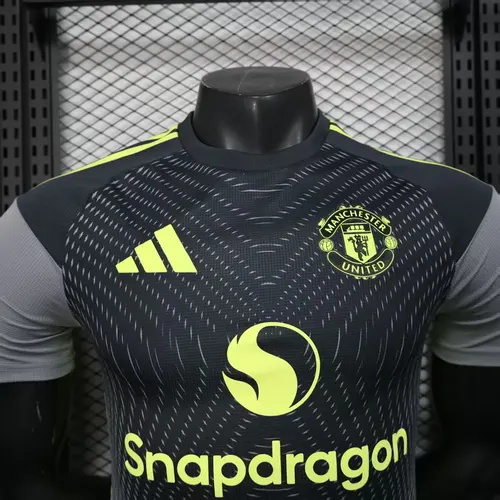 2025/2026 Spielerversion Manchester United Sonderausgabe 03 Fußballtrikot  — view 3