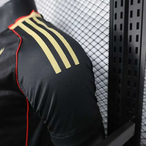 2025/2026 Player Version Liverpool Third Away Football Jersey  — view 8