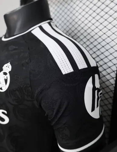 2026/2027 Versión Jugador Real Madrid Edición Especial Negra Camiseta de Fútbol   — view 4