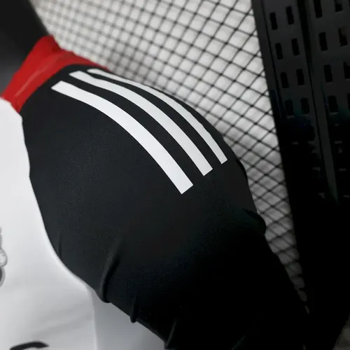 2025/2026 Spielerversion Manchester United Trainings-Trikot  — view 6