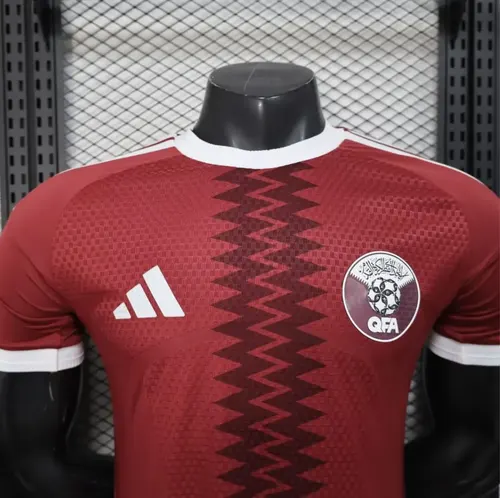 Camisa de Futebol Casa Seleção Nacional Catar Versão Jogador 2026  — view 3