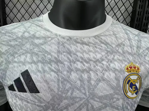 2024/2025 Version Joueur Real Madrid Édition Spéciale 08 Maillot de Football  — view 3