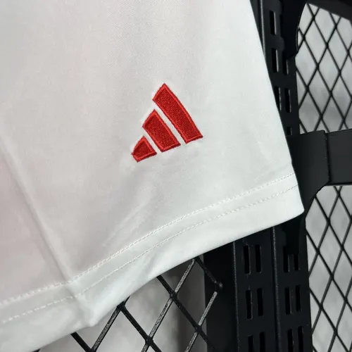 2024/2025 Manchester United Shorts Principal — view 4