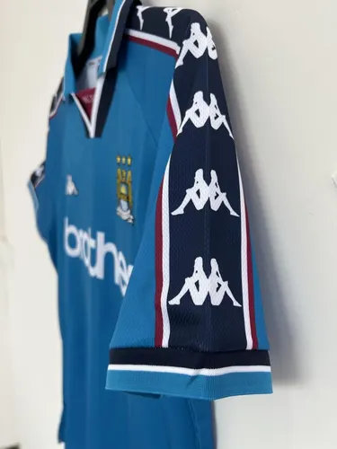 1997-1998 Retro Manchester City Domicile Football Shirt  — view 7