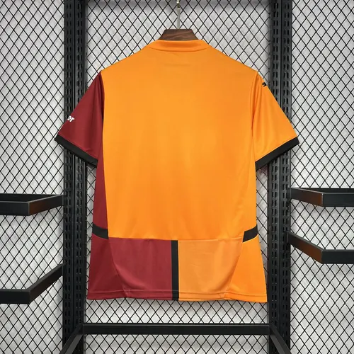 2024/2025 Galatasaray Home Football Shirt  — view 2