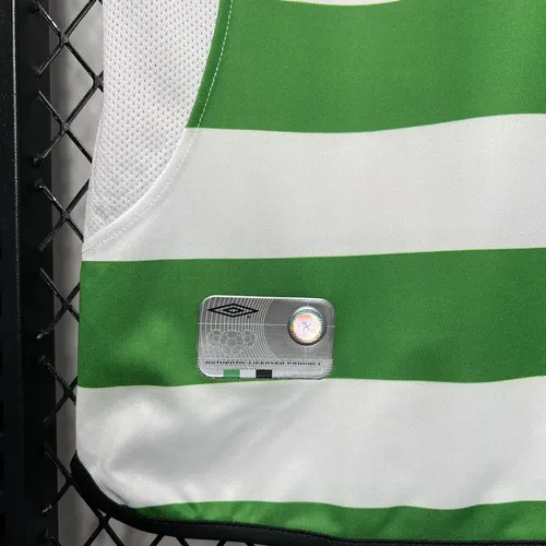 2001/2002 Retro Celtic Home Football Shirt  — view 7