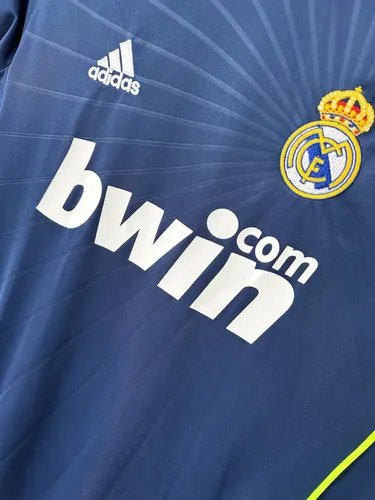 قميص كرة قدم ريال مدريد الخارجي 2010/2011 رجعي جودة تايلاندية — view 6