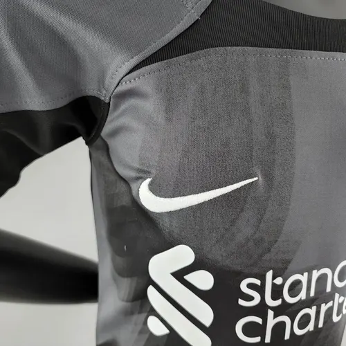 Maillot de football gardien noir Liverpool 2022/2023  Taille enfant — view 4