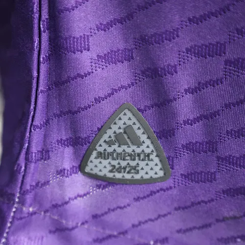Maillot de foot Real Madrid Édition Spéciale Y-3 Violet Version Joueur 2024/2025  — view 5
