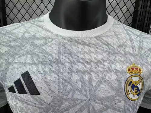 2024/2025 Spielerversion Real Madrid Sonderedition Trikot 04 — view 2