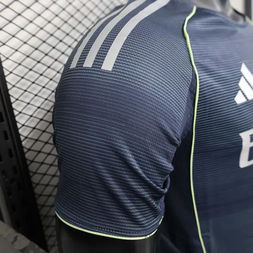 2025/2026 Maillot Extérieur Version Joueur Real Madrid  — view 6