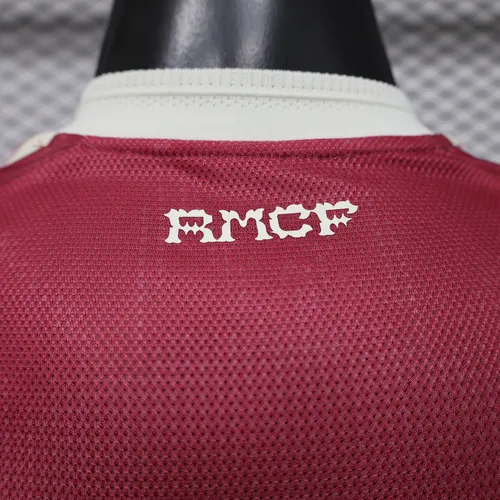 2026/2027 Versión Jugador Real Madrid Tercera Camiseta de Fútbol Visitante   — view 4