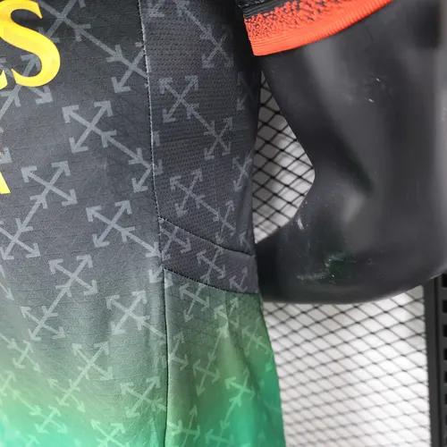 2025/2026 Spielerversion AC Milan Co-Branded Edition 01 Fußballtrikot  — view 9