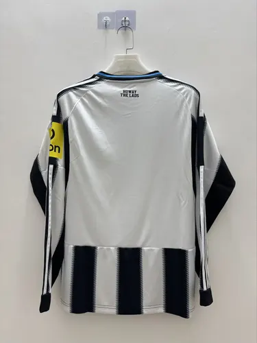 2025/2026 Long Sleeves Newcastle United Home Football Jersey  — view 2