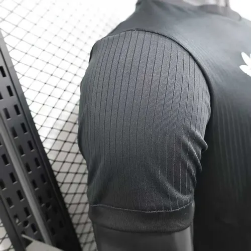 2025/2026 Version Joueur Maillot Noir Édition 125e Anniversaire Allemagne AAA qualité fan — view 6