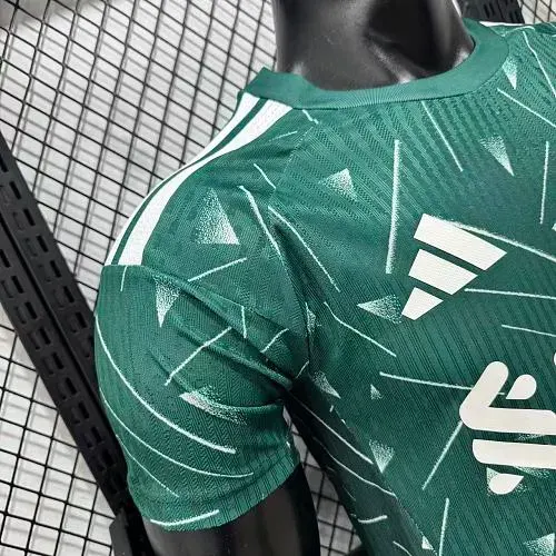 2026/2027 Player Version Liverpool Goalkeeper Football Jersey   — view 6