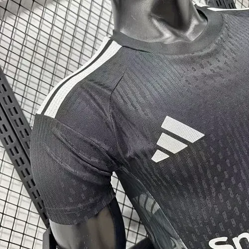 2026/2027 Spielerversion Manchester United Torwarttrikot   — view 8