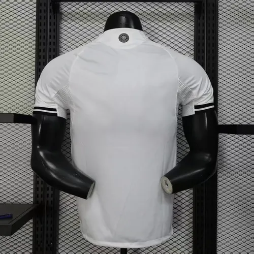 2025/2026 Spielerversion Fulham Heim-Fußballtrikot  — view 2