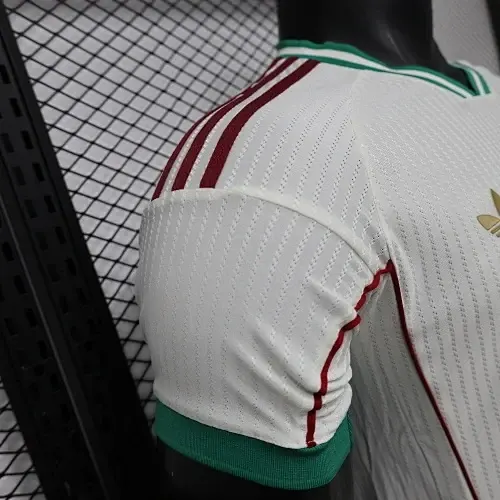 2026/2027 Player Version Liverpool Special Edition White Soccer Jersey   — view 6